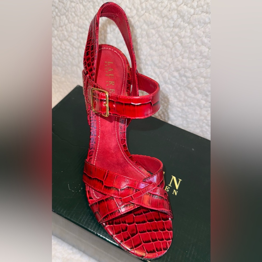 NEW Ralph Lauren - Lauren alligator embossed open toe Sandals - Picture 8 of 13